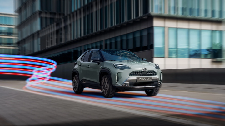 Header_FullHybrid_FullFun+Yaris+Cross_Large-Landscape