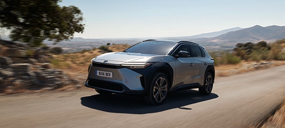 12_Toyota-Bz4X-volledig-nieuwe-batterij-elektrische-SUV-555-stoer-design.jpg